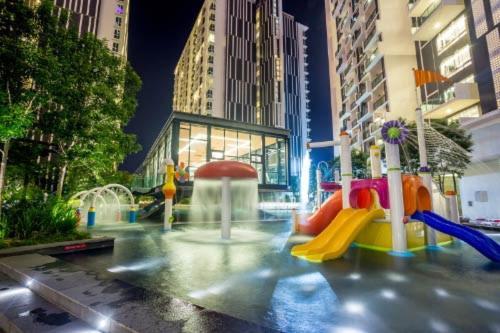 Theshore Luxury 4+1br Penthouse/8-12pax/pool Table/directtomall/jonker 10min Apartment *