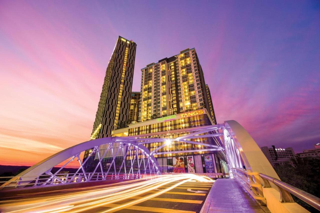 Theshore Luxury 4+1br Penthouse/8-12pax/pool Table/directtomall/jonker 10min Apartment Malacca