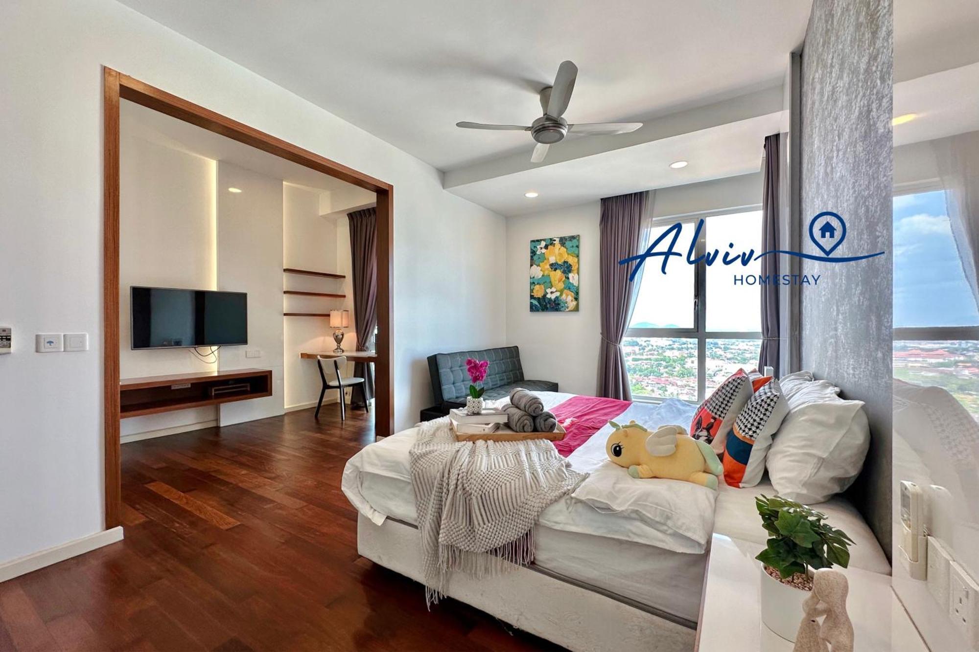 Theshore Luxury 4+1br Penthouse/8-12pax/pool Table/directtomall/jonker 10min Apartment